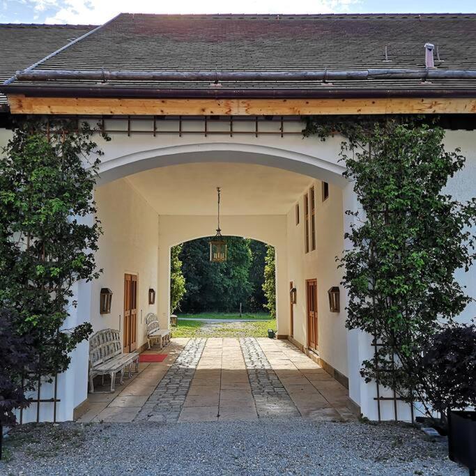 Ferienwohnung Gutshof In Seenaehe Дисен-ам-Аммерзе Экстерьер фото