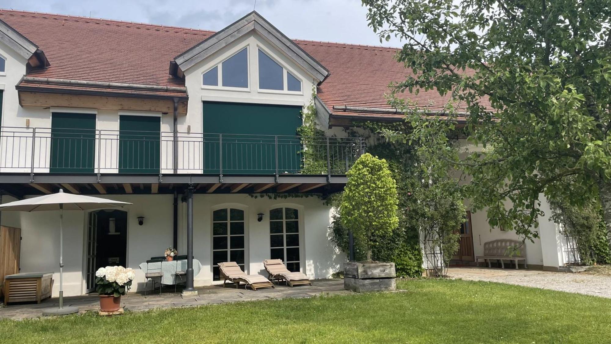 Ferienwohnung Gutshof In Seenaehe Дисен-ам-Аммерзе Экстерьер фото